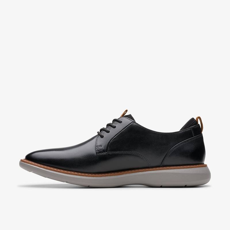 Clarks Brantin Plain Negras | CLKS-84315