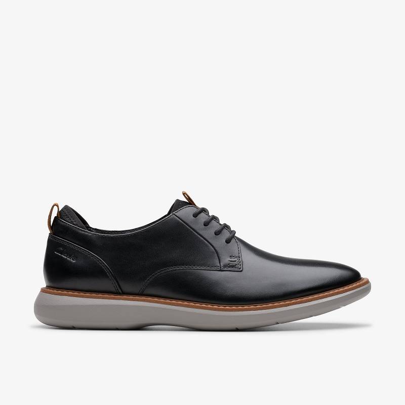 Clarks Brantin Plain Negras | CLKS-84315